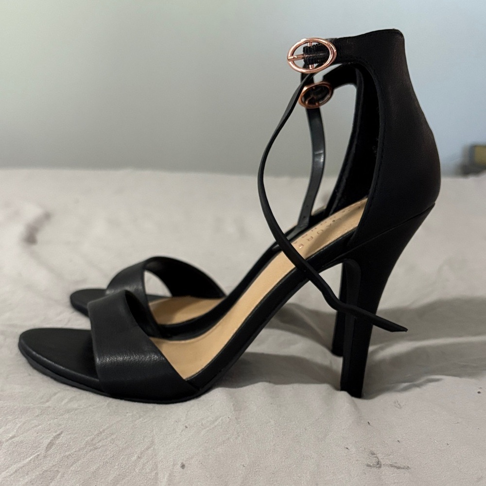 LC Lauren Conrad Black High Heel Sandals